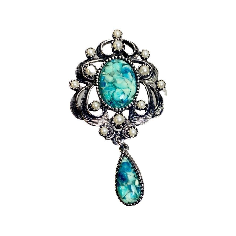 Brooch – Vintage 1974 “Sarah Coventry Canada”Stamped. Isabella design